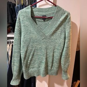 GAP green v-neck knit sweater
